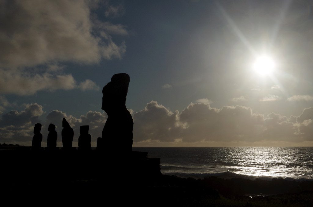 rapa_nui_sunset1.jpg